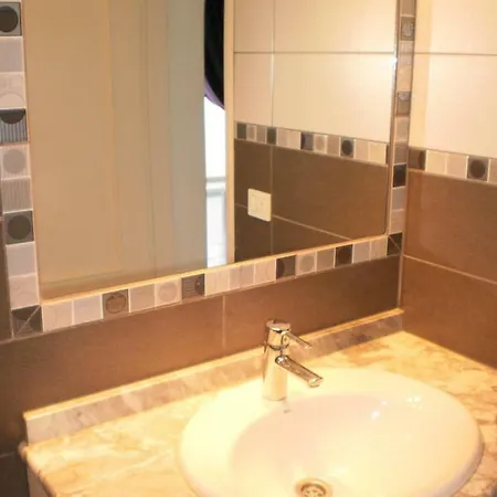Hotel apartamentowy Mimosas